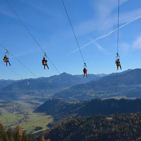 Haus Adler 컨트리하우스 *